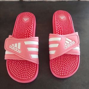 Nike slides girls 7